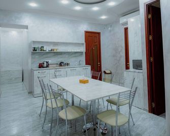 Opera Avenue Hotel - Jerevan - Matsal