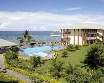 Heritage Park Hotel - Honiara - Piscina