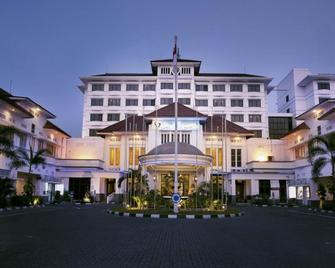 Grand Inna Malioboro - Yogyakarta - Bina