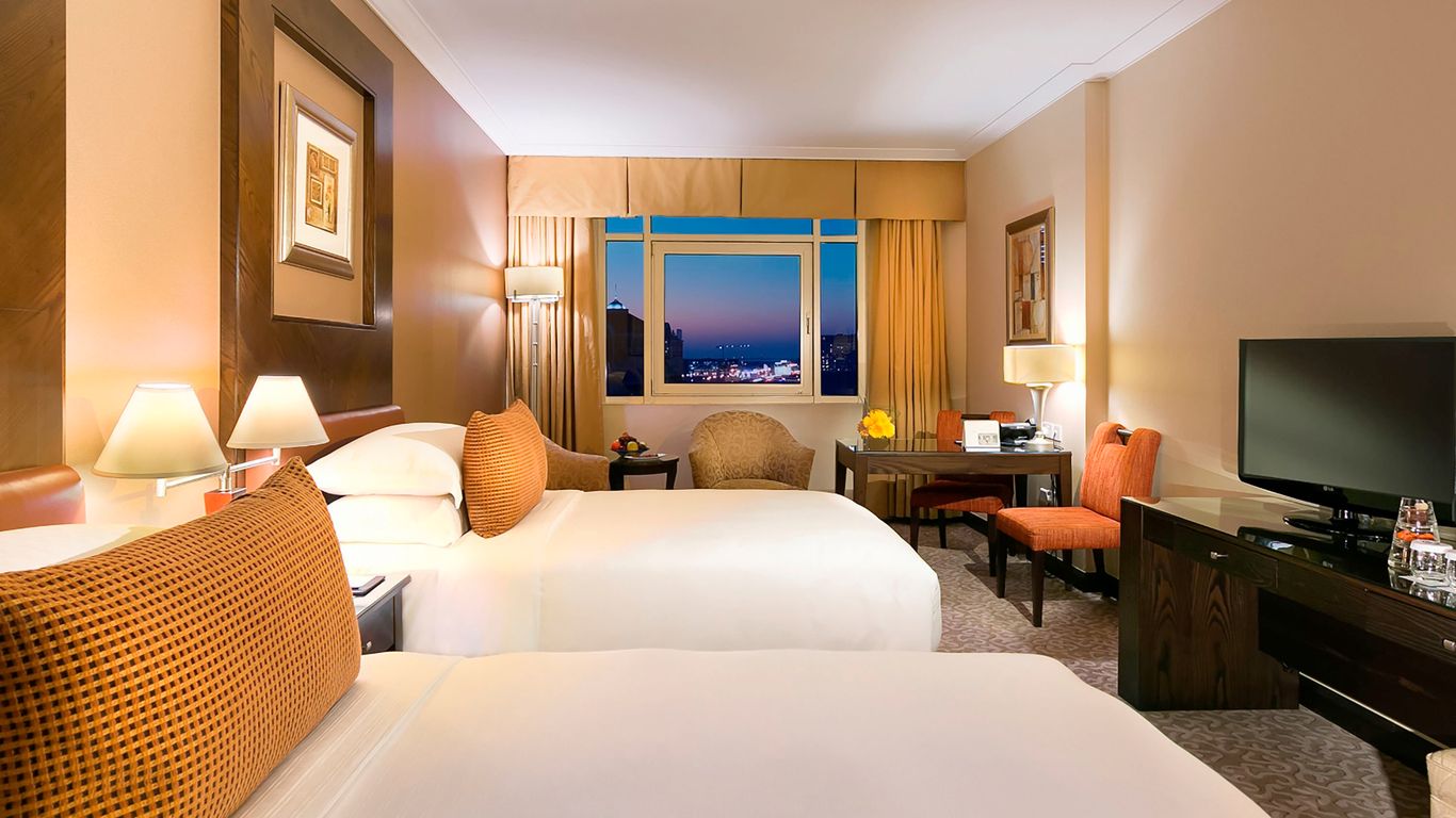 Swissôtel Al Murooj Dubai