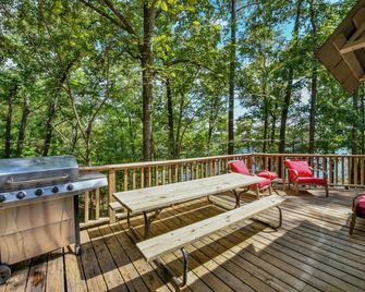 Historic Buzzard Roost on the Lake - Stay on Lake Tuscaloosa! - Northport - Balcony