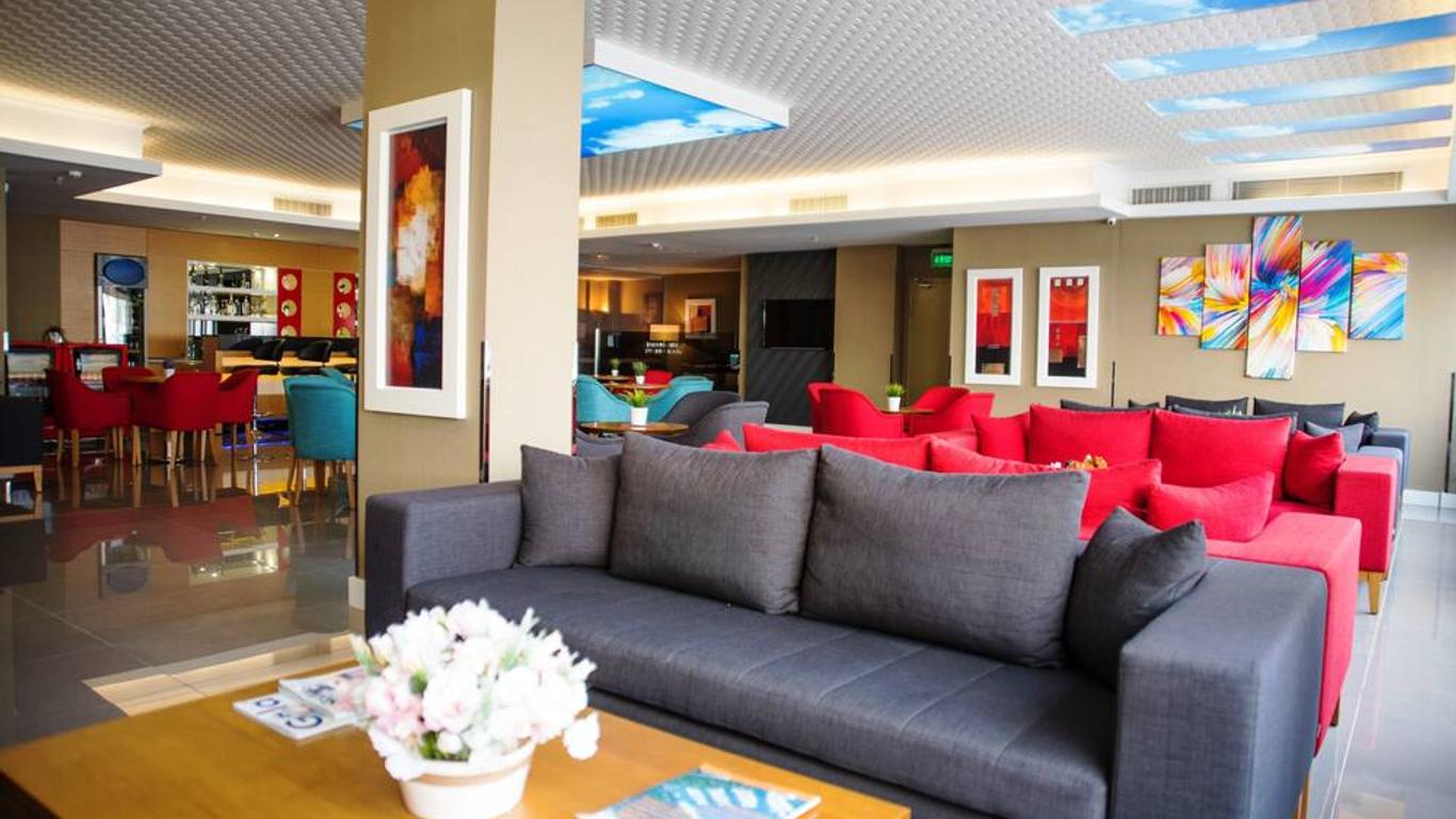 ايفيلير هوتيل