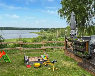 Lovely Home In Heby With Wifi - Sala