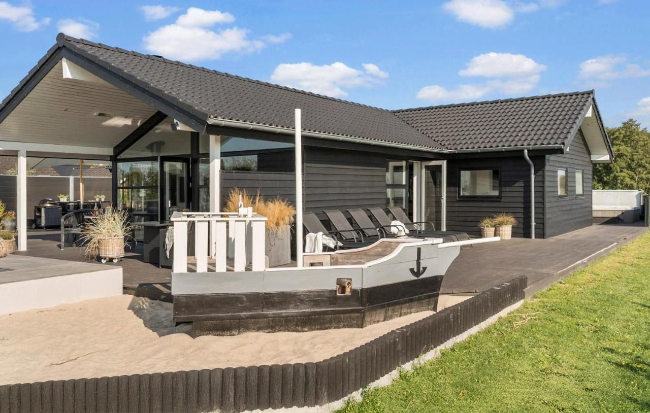 Five-Bedroom Holiday Home In Haderslev – Haderslev
