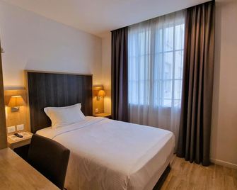 أوتل ماريز - كون سونتر جاري سنسيف - كا - غرفة نوم