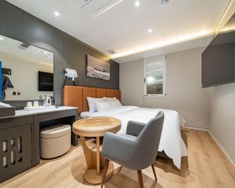 Yeongdeungpo Hotel Galaxy - Seúl - Habitación