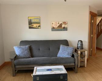 Lake Willoughby Northeast Kingdom of VT, Beautiful year-round lakefront home - Westmore - Sala de estar