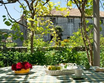 Double bed room, 500 year old guesthouse with pool - Dubrovnik - Restaurant