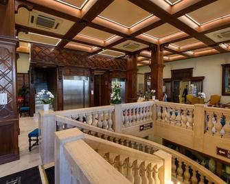 Grand Hôtel d'Espagne - Lourdes - Lobby