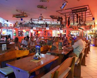 Falirala Central - Faliraki - Bar