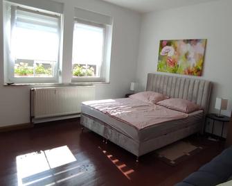 Gästewohnung in Cottbus-Klein Ströbitz - Cottbus - Schlafzimmer