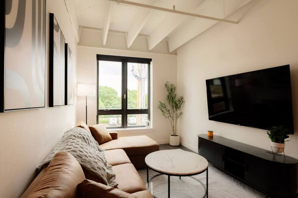 Above The Roots | Classy 1bd Escape - Washington - Wohnzimmer