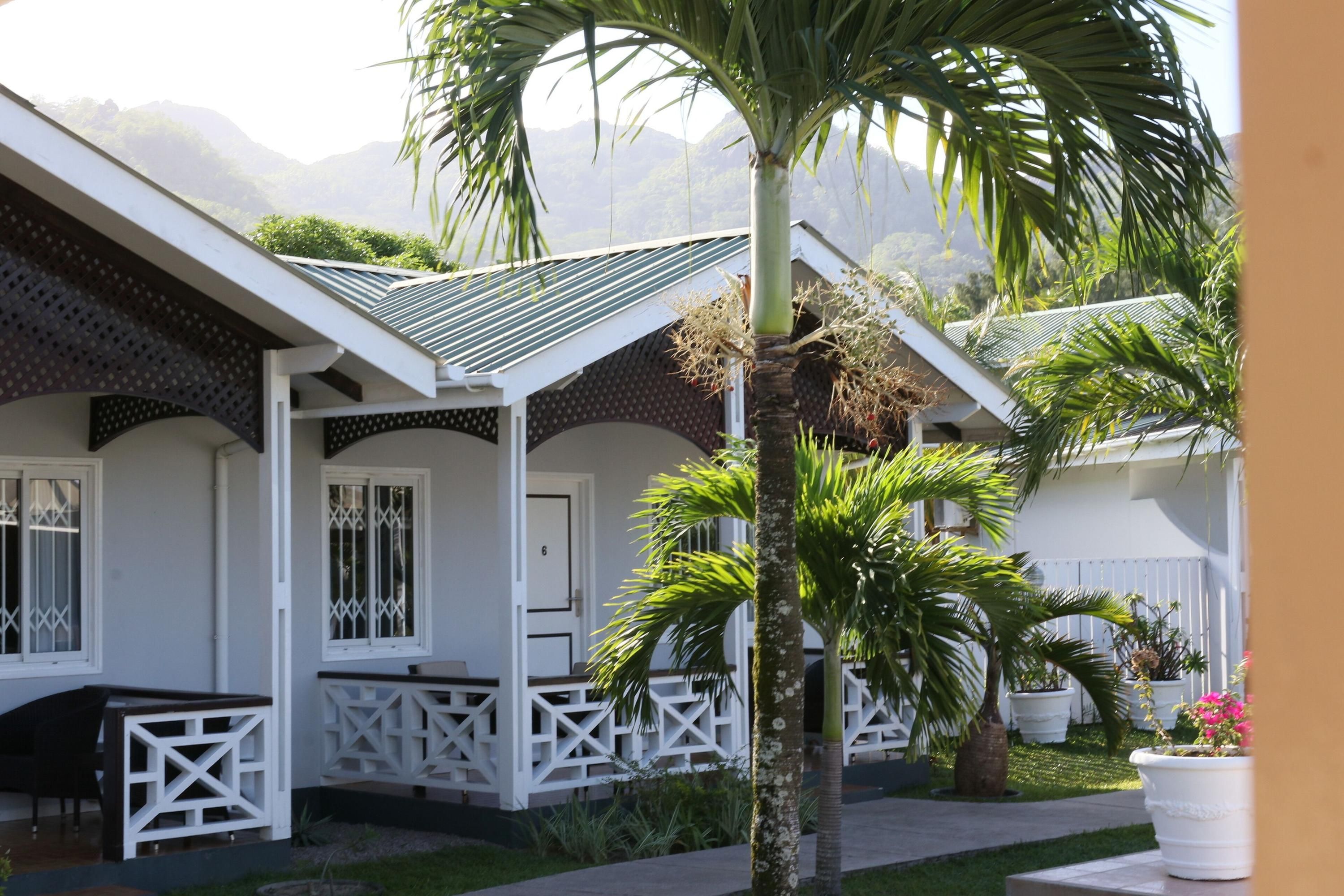 Hotel La Roussette - Anse aux Pins - Gebäude