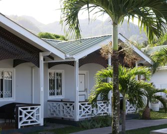 Hotel La Roussette - Anse aux Pins - Gebäude