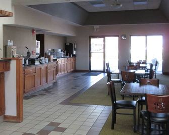 Econo Lodge Inn & Suites Manchester North - Manchester - Restaurante