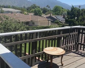 Single house upstairs mountain view - Arcadia - Balcony