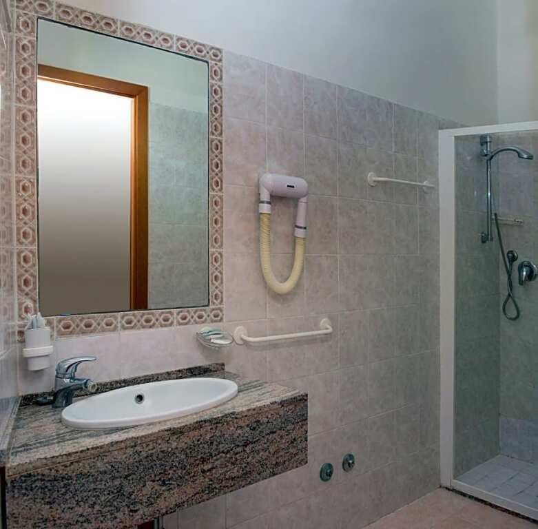 هوتل كوليبري