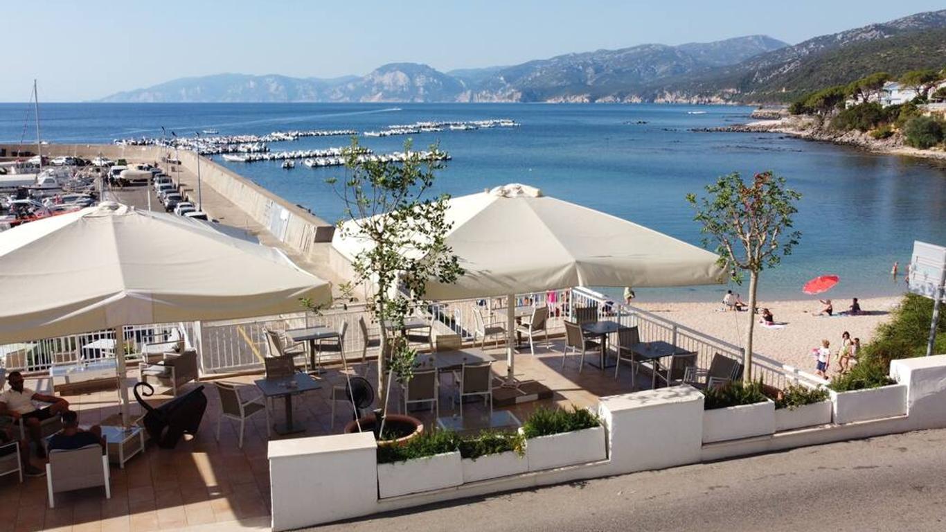 Bue Marino Hotel & Roof Lounge