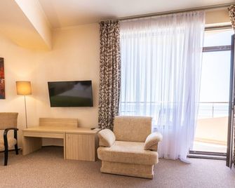 Hotel Bueno - Mamaia