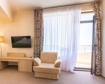 Hotel Bueno - Mamaia