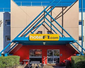 hotelF1 Cholet - Cholet - Gebouw