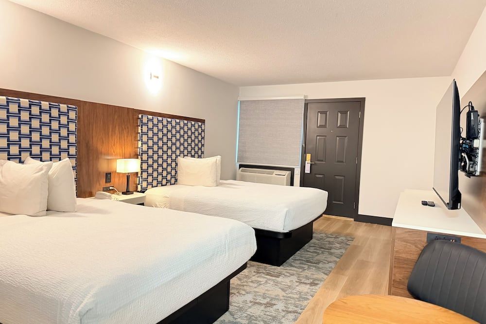 Sunshine Lodge Inn - Gibsons