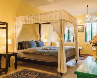 Bhirom at Baan Thongjaya - Hang Dong - Schlafzimmer