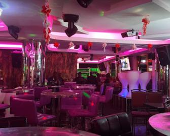 Ibiza Club - Nyeri - Restaurante