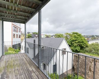 Marina View |3 Bedroom Apartment |Central Tórshavn - טורשאבן - מרפסת