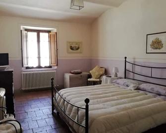 between Umbria and Tuscany, a house in the flowery alley in Città della Pieve. - Città della Pieve - Chambre