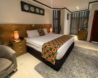 Airport West Hotel - Accra - Bedroom