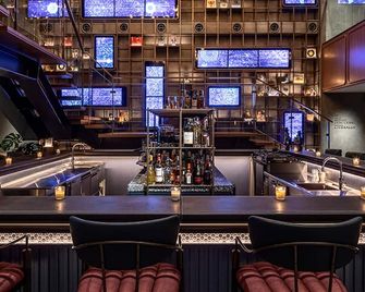 ذا ميلينيالز فوكوكا - فوكوكا - بار