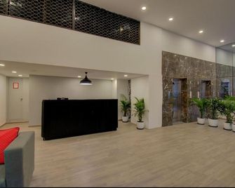 Shagun Hotel - ואדודרה - לובי