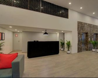 Shagun Hotel - Vadodara - Lobby