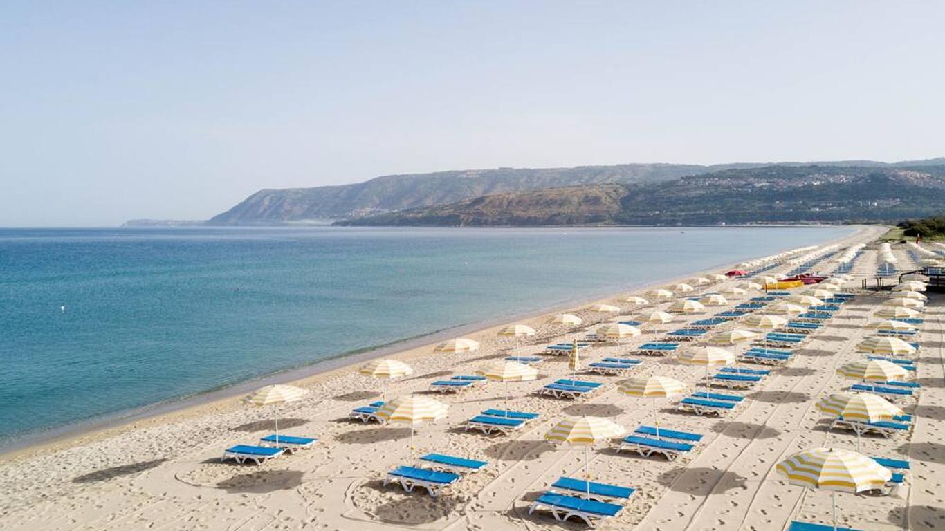 Nicotera Beach Village