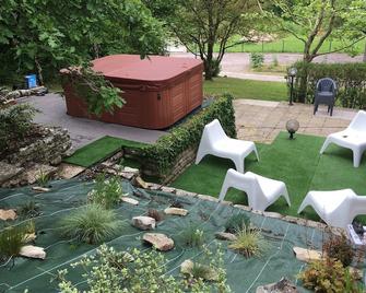 Very nice gîte, relaxation and nature - Cravant - Patio