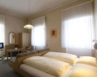 Hotel Sonne - Ettlingen - Ložnice