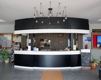 Leisure Hostel - קראבי - דלפק קבלה