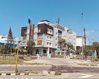 Alps Residency-A Bergamont Hotel - Krishnagiri - Building