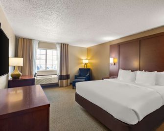 Comfort Inn Near Ouabache State Park - Bluffton - Bedroom