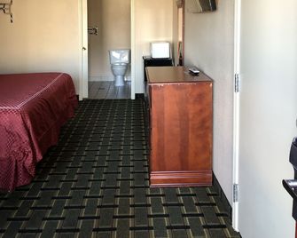 New Hampshire Inn - West Memphis - Bedroom