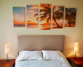 Magnificent 1 BR, furnished, 1 car parking, red line Metro - Bethesda