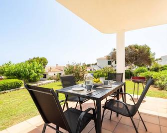 Apartamento Can Harmonia - Arenal den Castell - Arenal d'en Castell - Innenhof