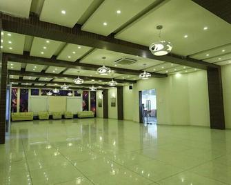 Prabhu Farms and Resort - Chotila - Lobby