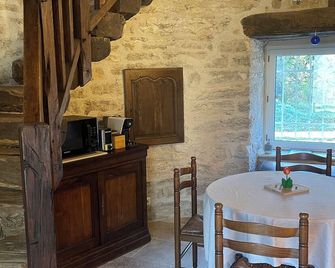 Domaine de Moulin-phare - Puyjourdes - Salle à manger