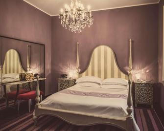 Miramare Cagliari-Hotel Museo - Cagliari - Habitación