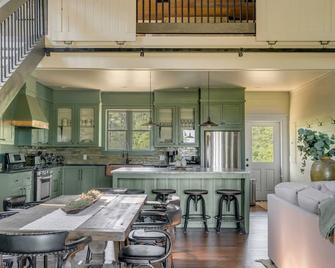 The Edisto House at Eden at Gracefield - Walterboro - Kitchen