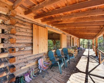 Idyllic Twin Lakes Escape With Deck And - Twin Lakes (Lake County)