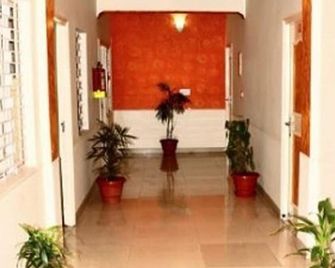 Accent Hotel - Greater Noida - Flur