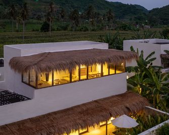 Amber Lombok Beach Resort - Kuta